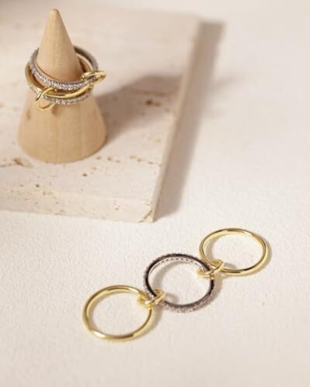 9829 Stackable Gold Rings 18K Gold Plated Interlocking Ring Stack Set Gold - Picture 5 of 6
